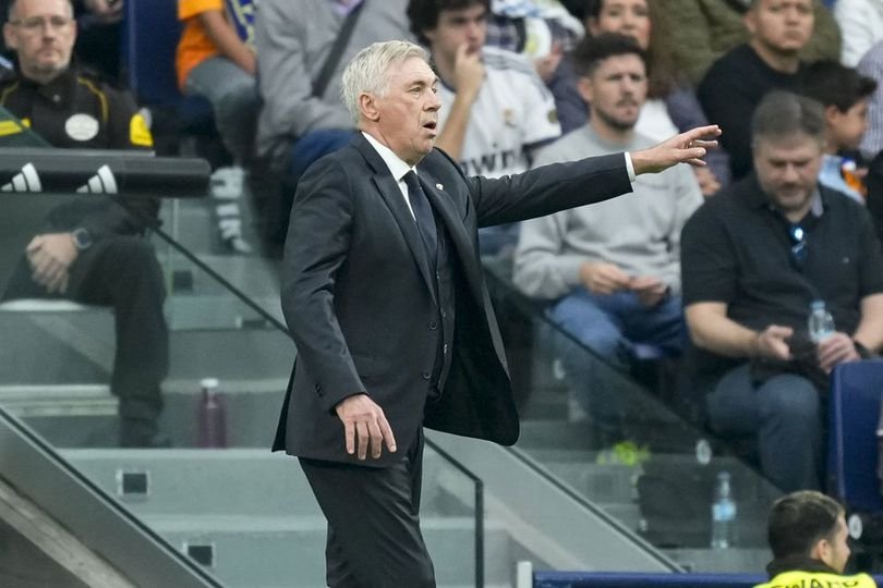 Figo Anggap Ancelotti Layak Dihargai, Bukan Dikritik Setelah Kalah dari Arsenal