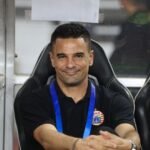 Carlos Pena Sedih dan Frustrasi Usai Dipecat Persija: Tapi, Saya Tetap Menegakkan Kepala