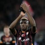 Uang Nggak Masalah, Chelsea Didesak untuk Segera Amankan Tanda Tangan Victor Osimhen