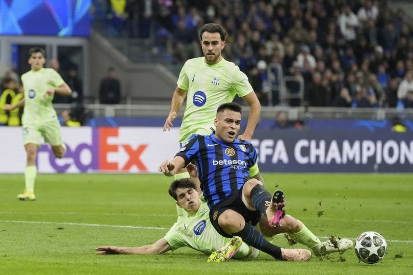Sudah Tepatkah Keputusan Wasit Szymon Marciniak Memberikan Penalti untuk Inter Milan?