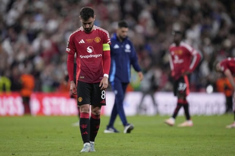 Benarkah Man United Gagal Raih Trofi Liga Europa Karena Kesalahan Pemain Ini?
