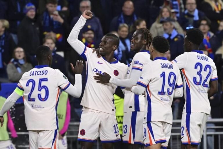 Rapor Pemain Chelsea vs Djurgarden: Jackson Tajam, Fernandez Jenius, Palmer Mengecewakan!
