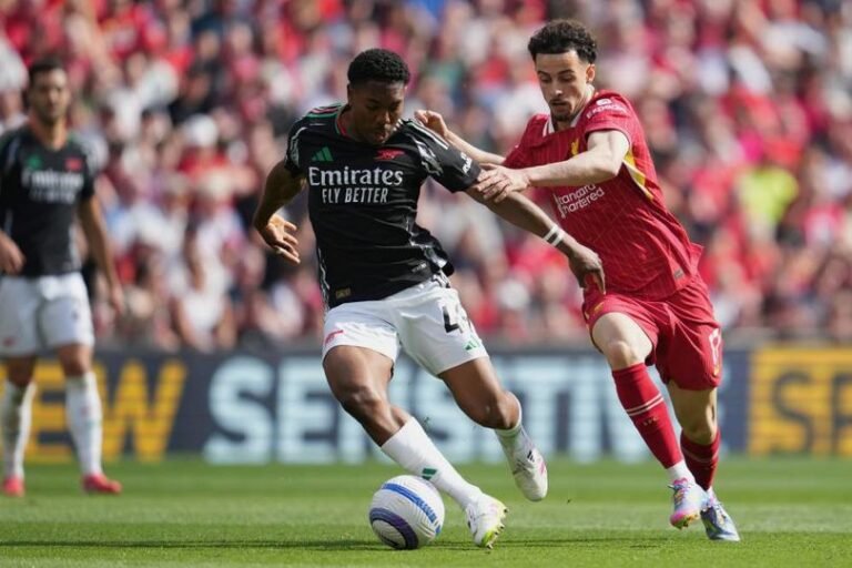 Catatan Menarik Liverpool vs Arsenal: Merino Cetak Gol dan Diusir